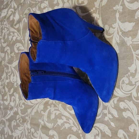 Aldo Booties - Picture 2 of 9